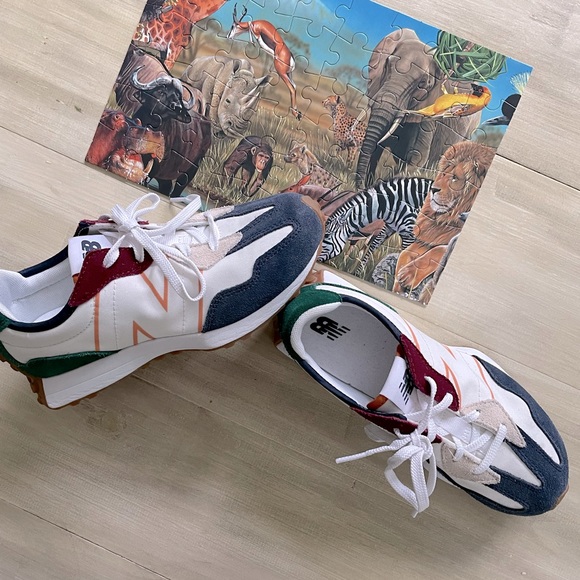 New Balance Other - New Balance Lifestyle 327 Kids Indigo & Nightwatch Shoes size 3